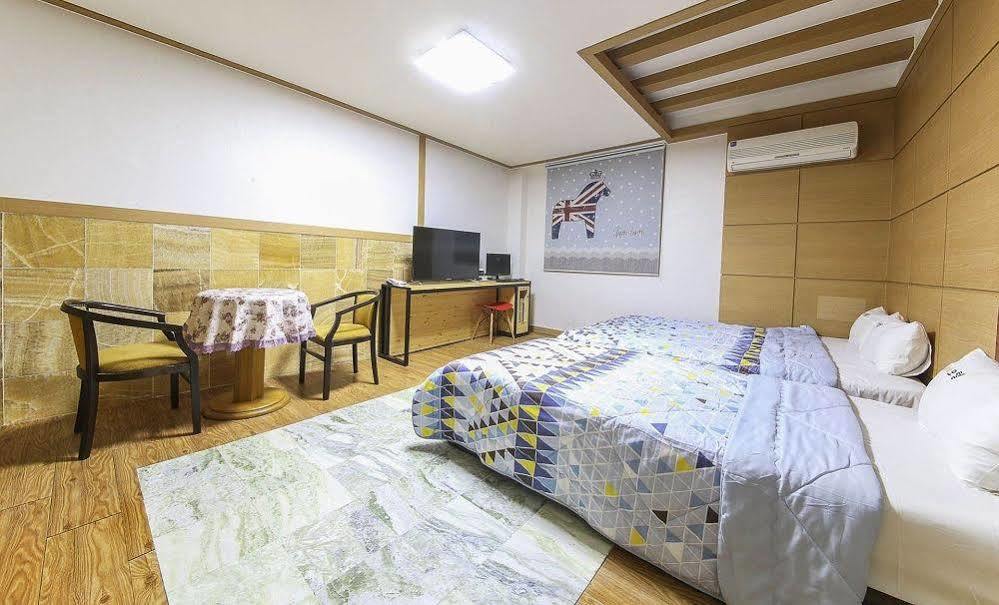 Theme Motel Mokpho Kültér fotó